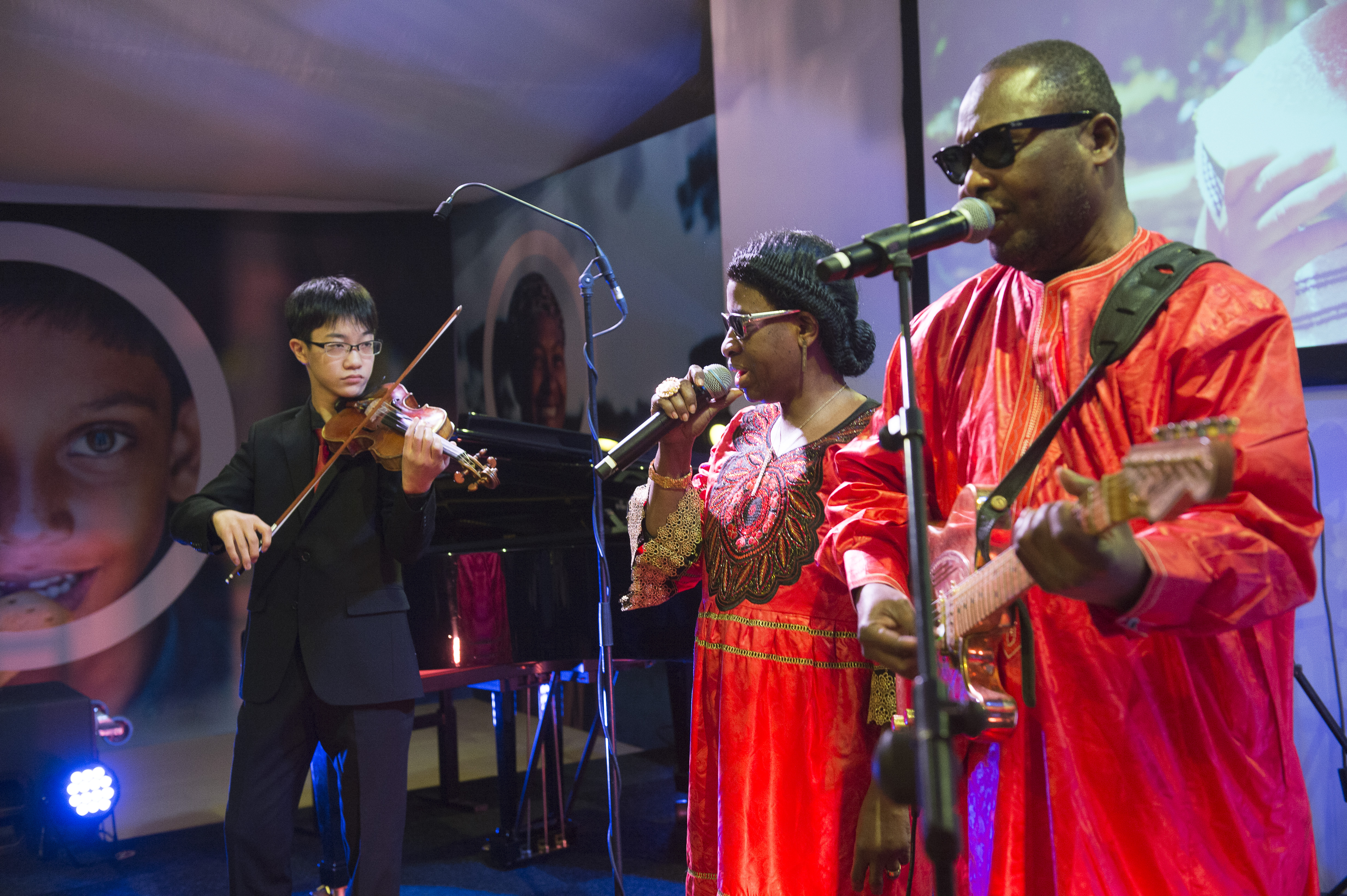 20 January – Artistic Director and Austin 2014’s Junior 1st Prize perform at World Economic Forum in Davos